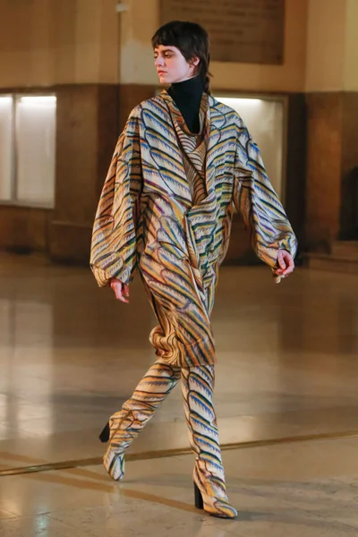 Look 54